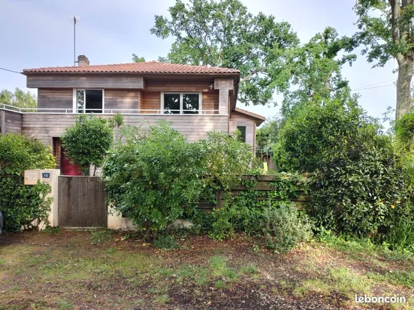 Maison 9 pièces 210 m2