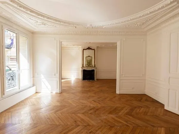 Local commercial 180 m²