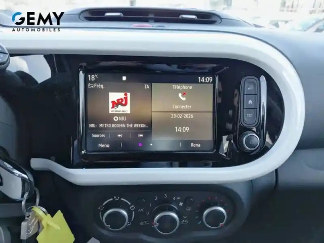 Renault Twingo iii tce 95 — photo 32
