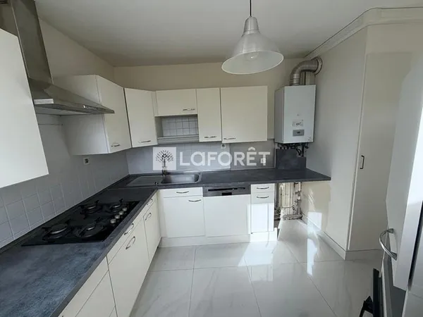 Appartement Elancourt 3 pièce(s) 68.69 m2