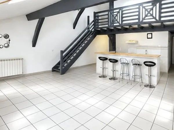 Appartement 2 pièces 82 m²