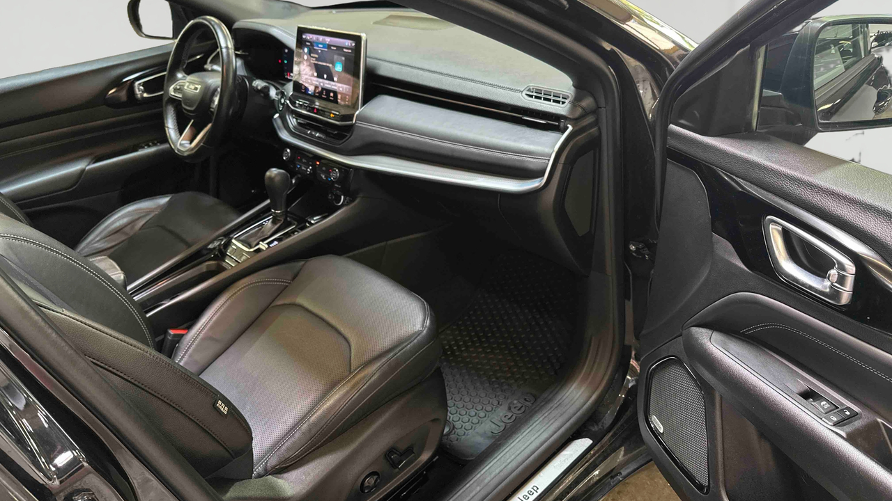 Jeep Compass 1.3 PHEV T4 240 ch 4xe eAWD — photo 33