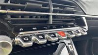 Peugeot 208 1.2 PureTech 100ch S&S Allure 118g — photo 15