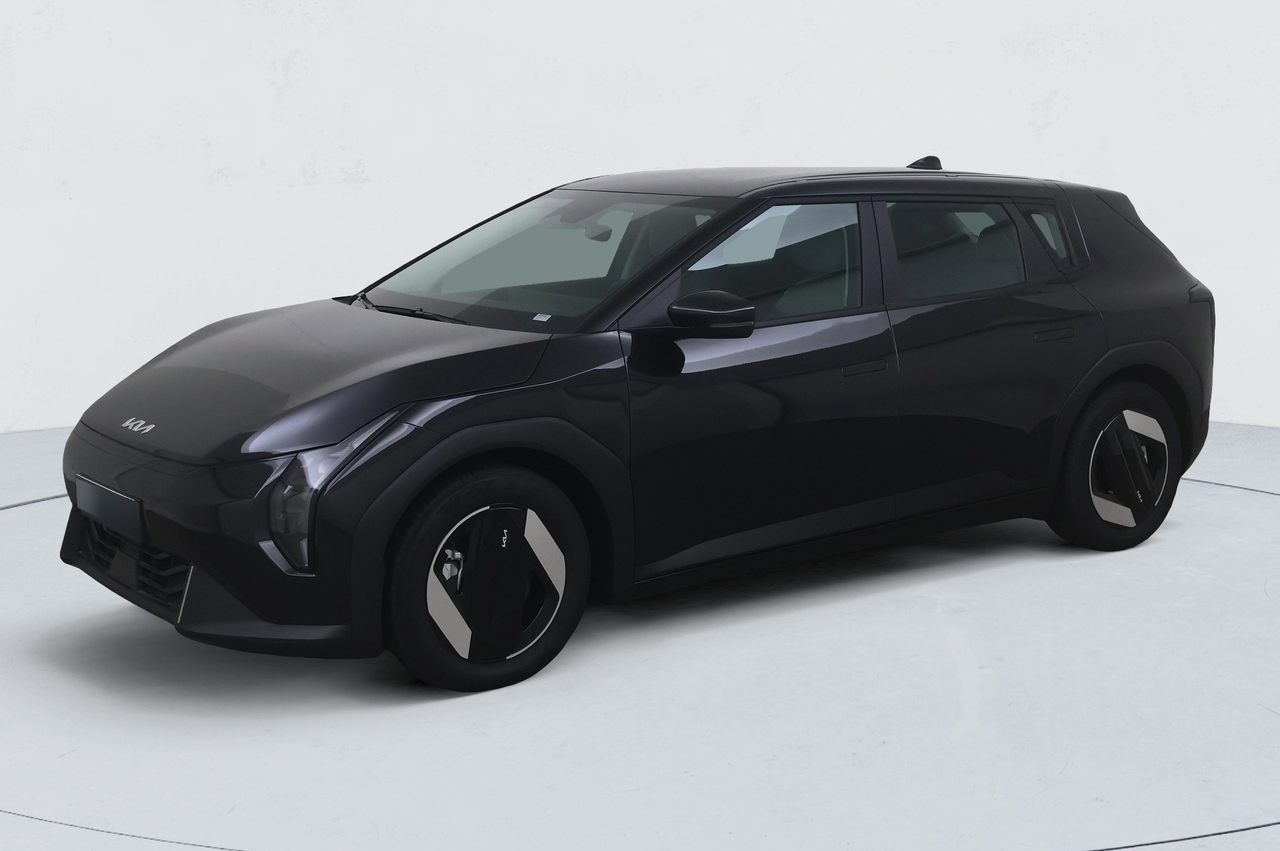 Kia EV4 — photo 1