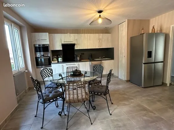 Appartement meublé 85 m² - Centre-ville de Sarlat-la-Canéda