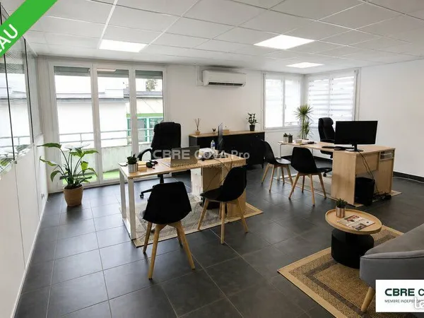 Local bureaux 127 m²