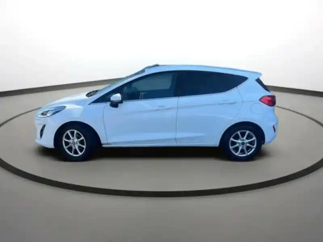 Ford Fiesta 1.1 75ch titanium business 5p — photo 4