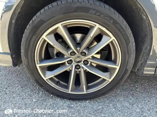 Audi Q3 35 tdi 150 ch s tronic 7 s line — photo 19