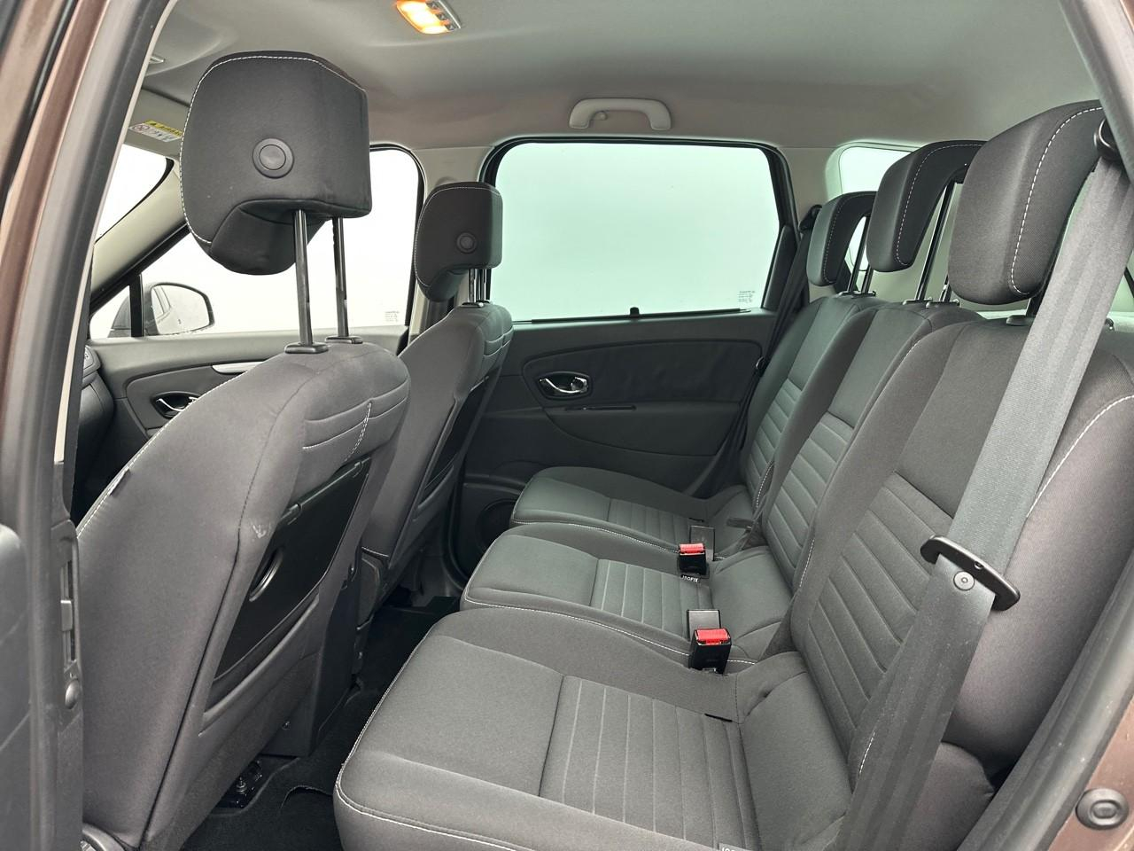 Renault Scenic tce 130 energy business — photo 12