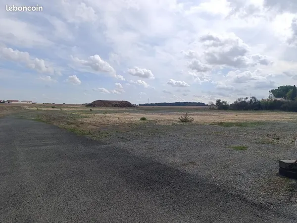 Terrain 381 m² Bourgneuf