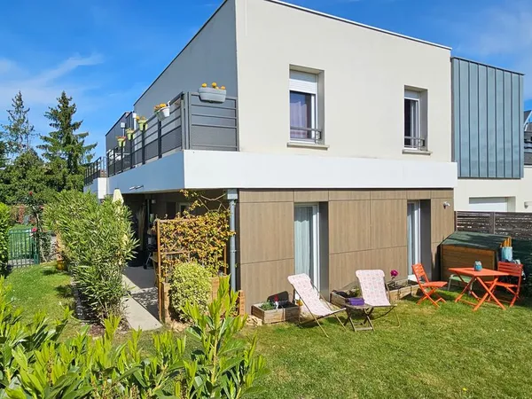 Duplex 4 pièces 84 m² + 6 m² avec jardin et terrasse de 2017