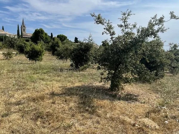 Terrain 1327 m² Issirac