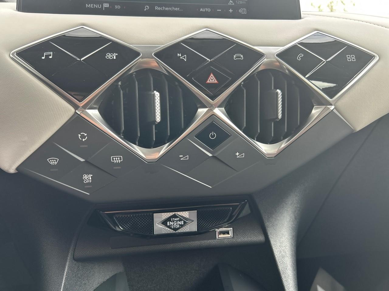 Ds Ds 3 crossback puretech 155ch grand chic automatique — photo 21