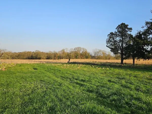 Terrain 1370m² Peillac