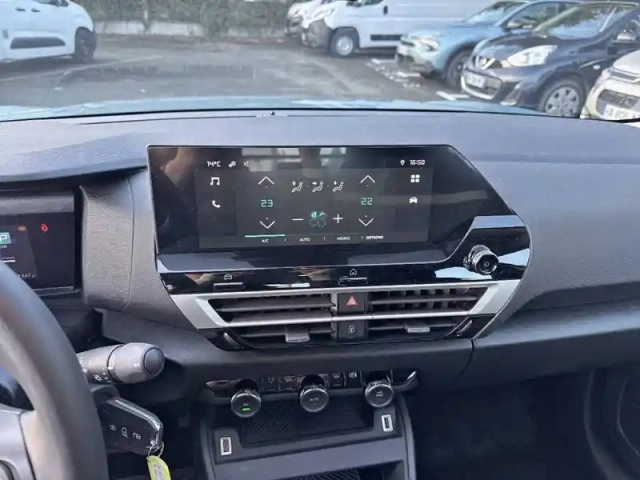 Citroën C4 e- 136 ch autonomie standard  automatique — photo 8