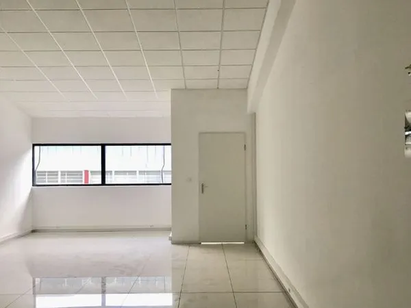 Bureaux 54 m² BAIE MAHAULT