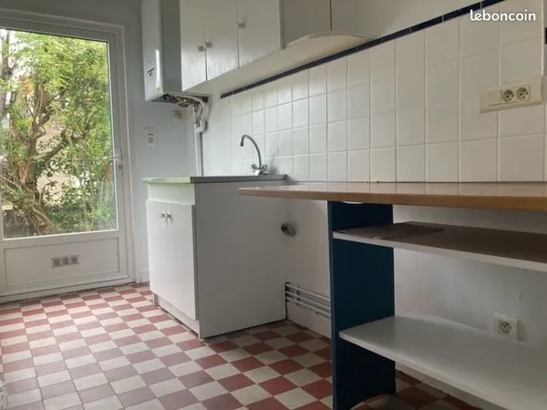 NANTES HAUTS- PAVÉS SAINT FELIX 3 pièces avec jardin privatif