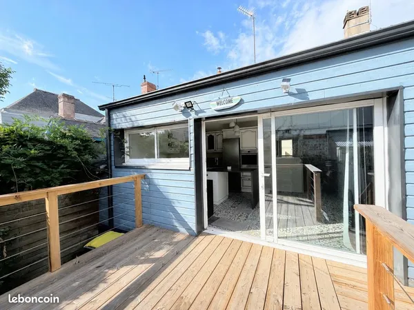 Maison de bourg meublée 74.52 m2 2 chambres LAVAL