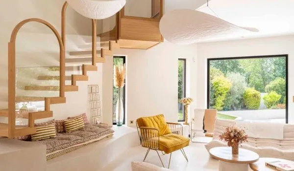 Propriété 7 pièces 285 m²