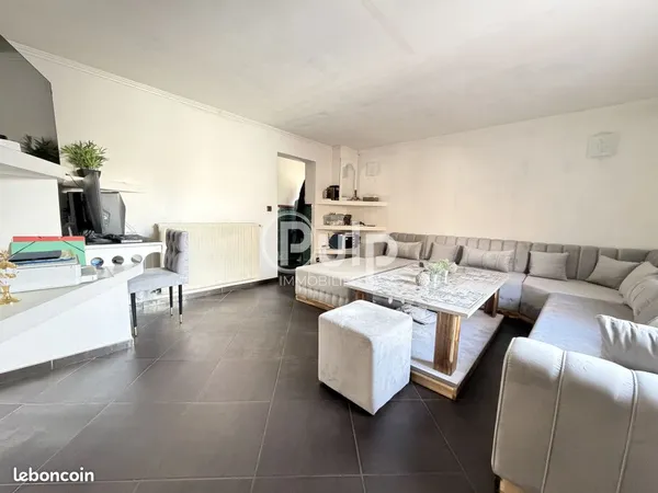 Immeuble de rapport 7 pièces 107 m²