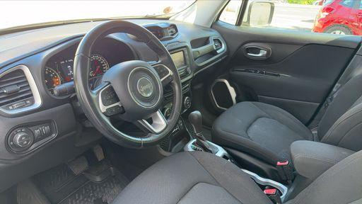 Jeep Renegade 1.4 MultiAir 140 BVA6 - Longitude Business – 2017 – 64438 km – Essence – Boîte Automatique — photo 14