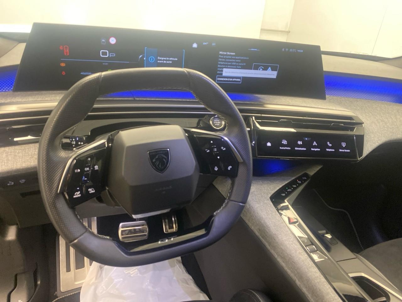Peugeot 3008 hybrid 136 e-dcs6 gt — photo 12