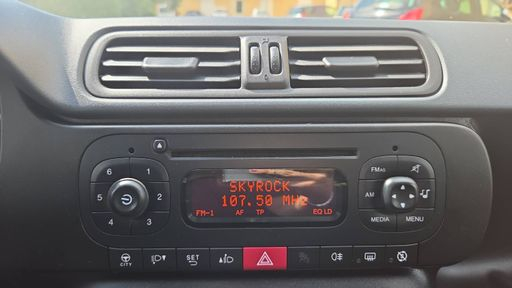 Fiat Panda 1.2  69 - Easy – 2018 – 57435 km – Essence – Boîte Manuelle — photo 24