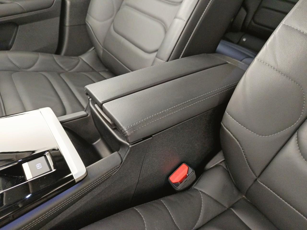 Citroën C5 X hybride rechargeable 225 s&s e-eat8 shine — photo 30