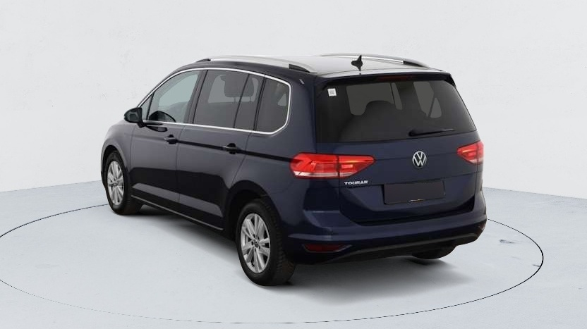 Volkswagen Touran — photo 5