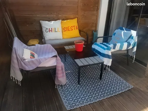 LOFT MEUBLÉ EN DUPLEX - ENVIRON 55 m² - TERRASSE - STATIONNEMENT