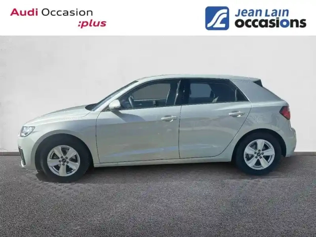 Audi A1 sportback 25 tfsi 95 ch bvm5 — photo 8