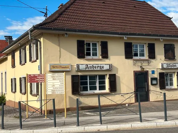Restaurant et maison d'habitation