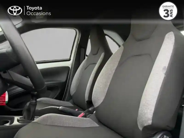 Toyota Aygo X 1.0 vvt-i 72ch dynamic my24 — photo 11