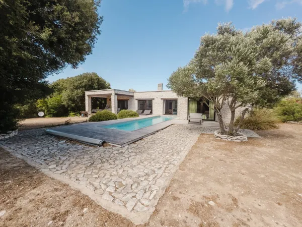 VILLA BOHEME CHIC EN PIERRE A 5 MIN DE LA PLAGE DE MAORA A BONIF