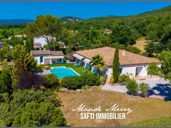 Coup de coeur - villa de plain-pied 160 m2 + véranda 35 m2 - dépendance de 15 m2 - 5 chambres dont 3