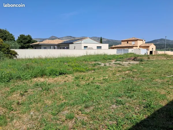 Terrain constructible cases de pene