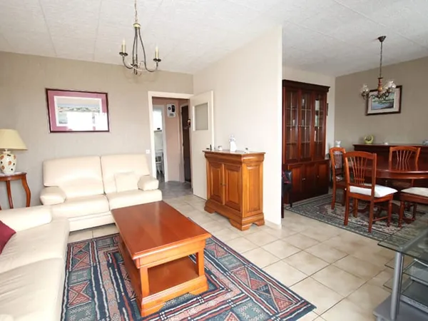 Appartement 4 pièces 2 ou 3 chambres balcon cave à vendre à METZ Sablon