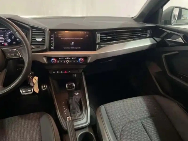 Audi A1 30 tfsi 110 ch s tronic 7 s line — photo 10