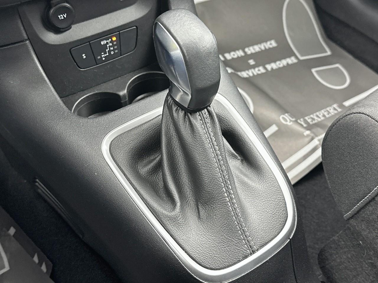 Citroën C3 puretech 110 s&s eat6 shine — photo 27