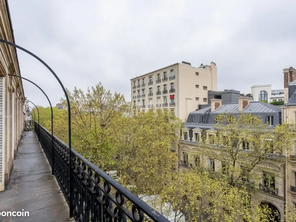 Bureau 258 m²