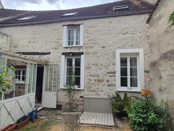 Vends maison avec jardin