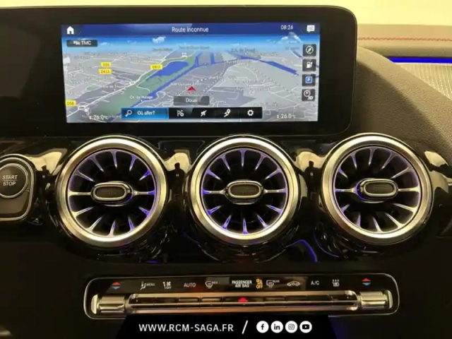 Mercedes Eqa 250+ amg line — photo 10