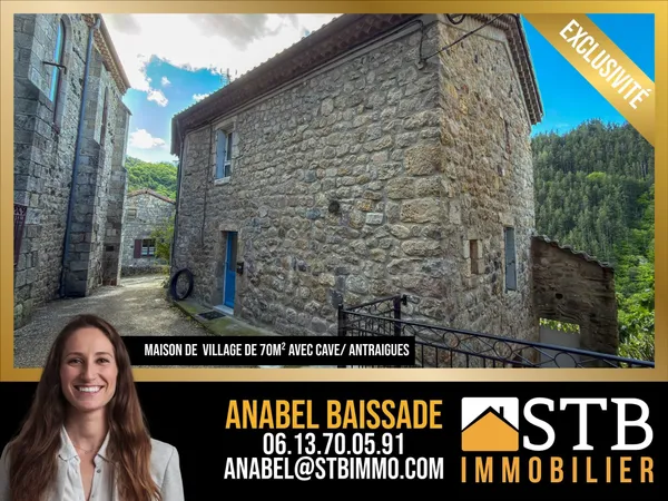 Maison en pierre au coeur d'Antraigues-sur-Volane