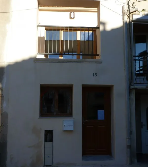Photo 1