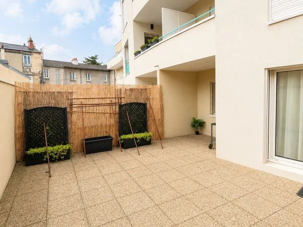 T2 53 m² avec terrasse de 44 m² et garage - Poitiers