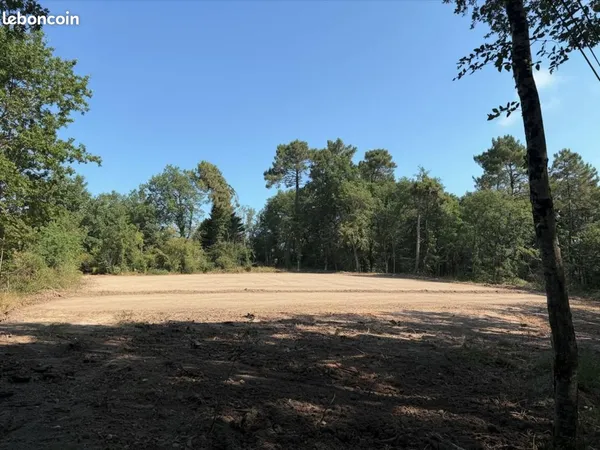 Terrain 1 916 m² Perigueux