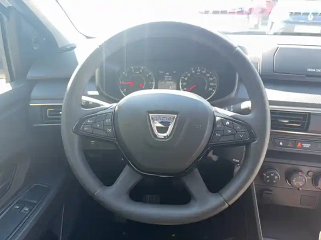 Dacia Sandero eco-g 100 — photo 15