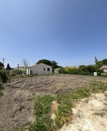 Terrain construisible a vendre