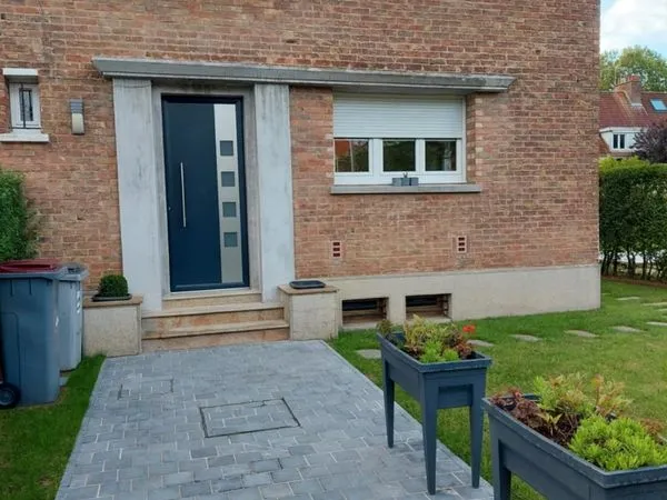 Magnifique maison 90m2 4 pièces/jardin/cave habitable/ 2 garages dont un box