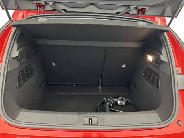 Renault Megane e-tech ev40 130ch standard charge — photo 18